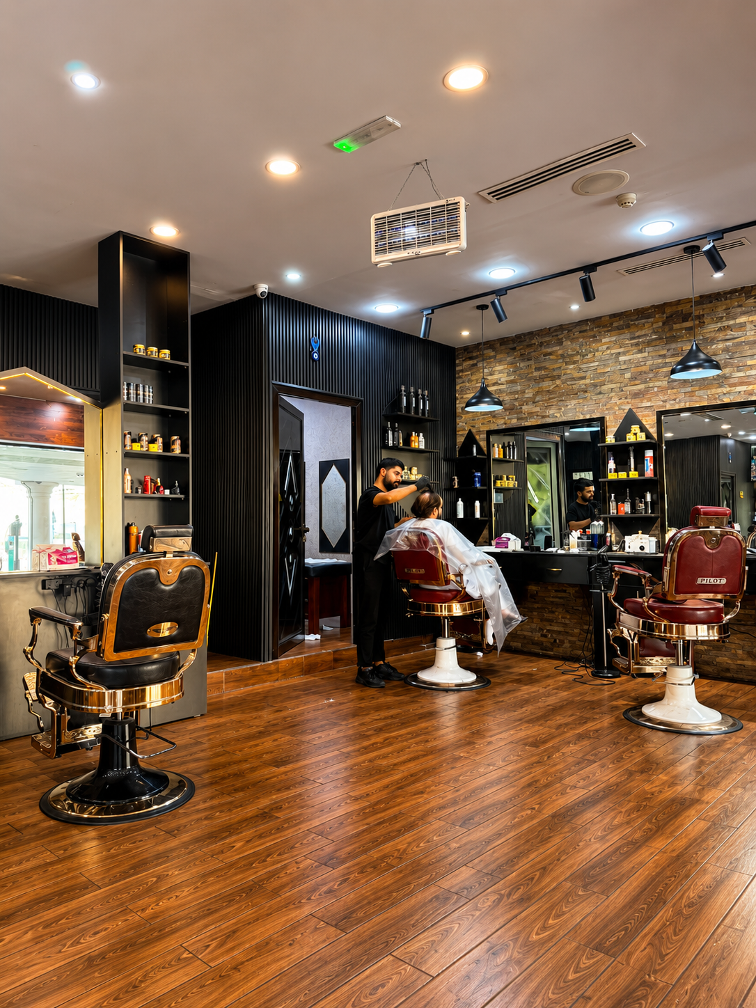 Çukur Gent Salon iç mekan görünümü